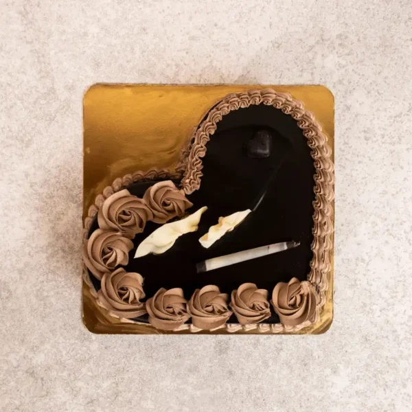 Cream Chocolate Cake